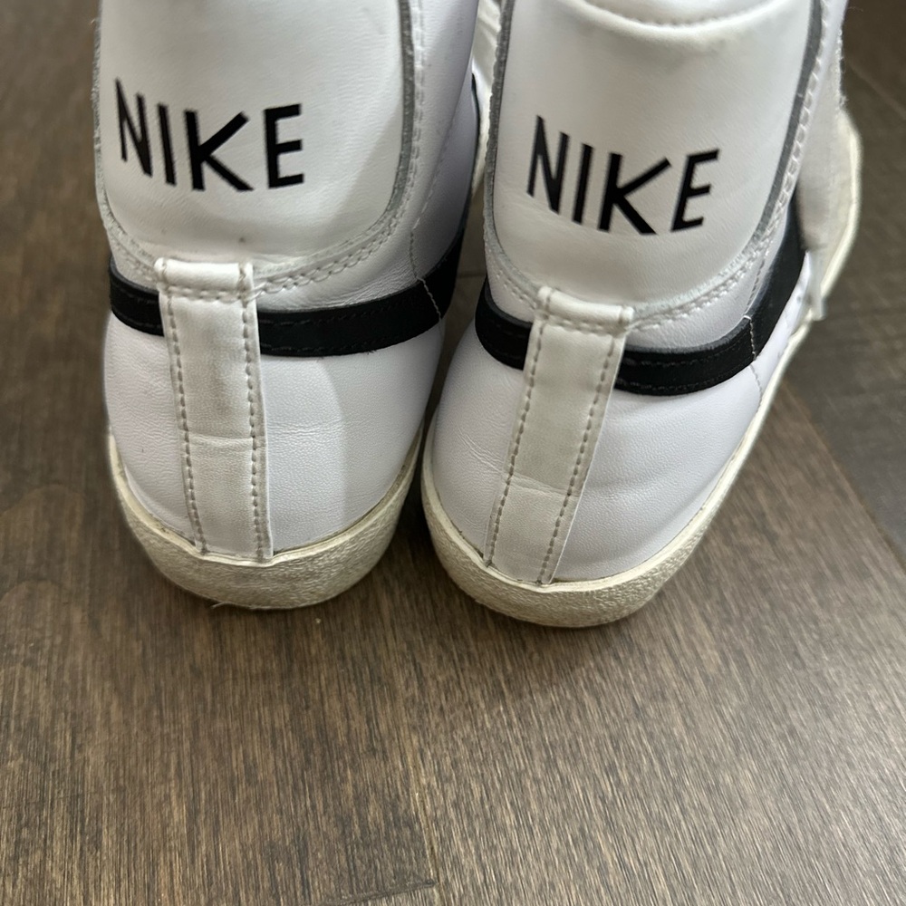 Nike Kids White and Black Sneakers